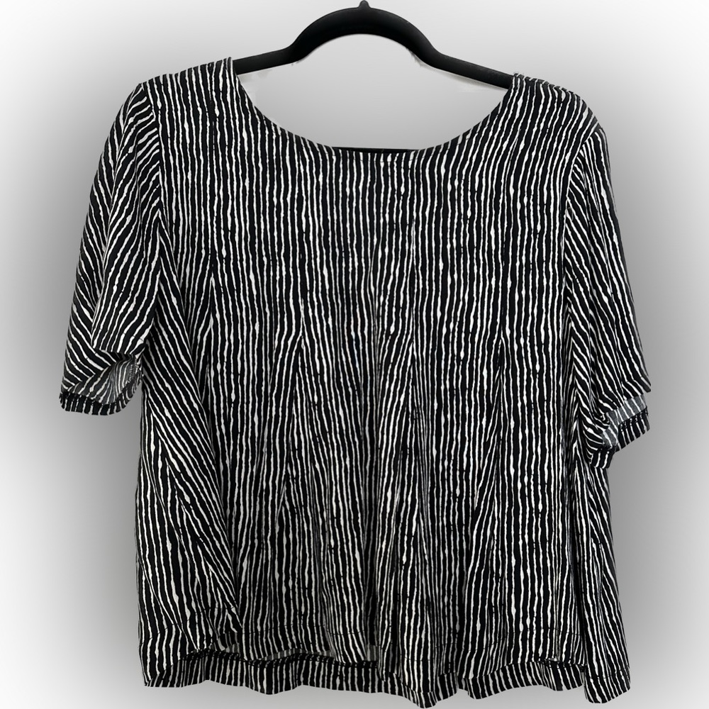 ASTR the label striped crop blouse